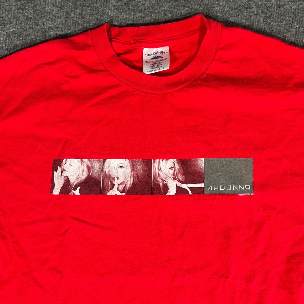 Vintage Madonna Drowned World Tour 2001 Y2K T-Shirt Red XL Tennessee River Tag